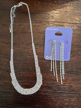 Clear Crystal Rhinestone Necklace and Drop Earrings Set